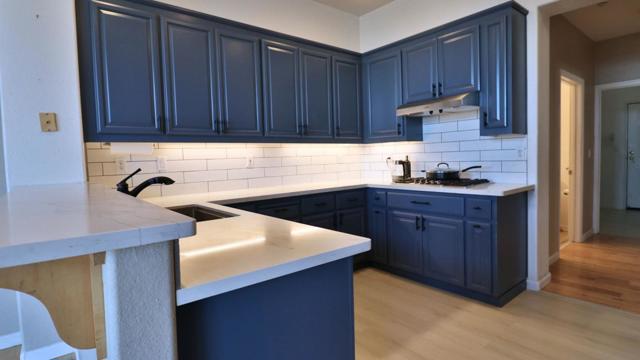 132 Warbler Lane, Brisbane CA: https://media.crmls.org/mediaz/ca55d3dd-2484-4d9d-bfdb-e200786100e2.jpg