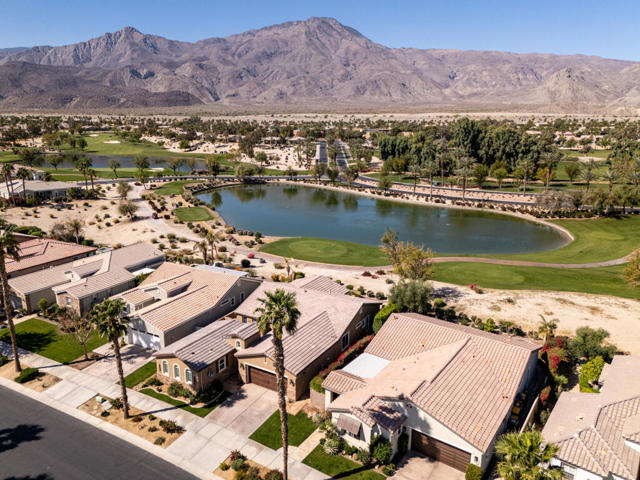 60553 Juniper Lane, La Quinta CA: https://media.crmls.org/mediaz/ca56724f-89df-4b03-9439-f112ec15d06b.jpg