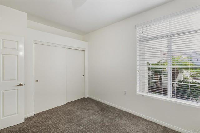 3315 Genoa Way, Oceanside CA: https://media.crmls.org/mediaz/ca56ffc1-2cf0-4ced-8eae-3fa55303fae6.jpg