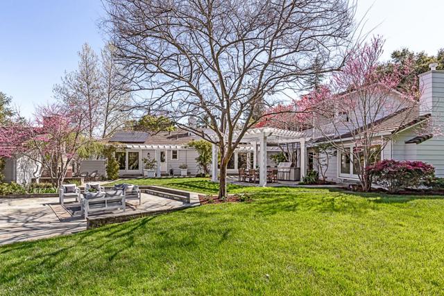 25600 Willow Pond Lane, Los Altos Hills CA: https://media.crmls.org/mediaz/ca570cf7-90df-408c-8061-f1c3fdc63ae1.jpg