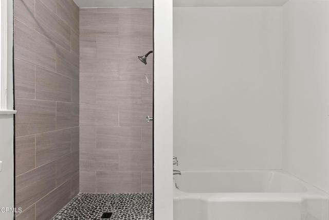 Detail Gallery Image 16 of 23 For 4242 Van Nuys Bld, Los Angeles,  CA 91403 - 3 Beds | 3 Baths