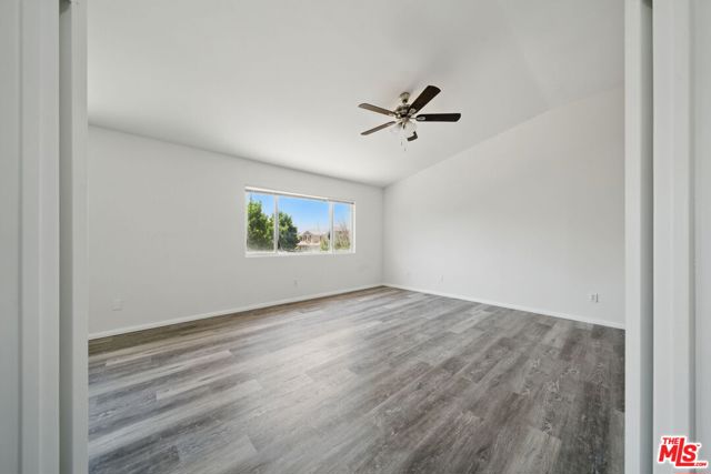 3702 Las Palmas Avenue, Palmdale CA: https://media.crmls.org/mediaz/ca578570-d4b3-4199-bb69-2a168837f8c3.jpg