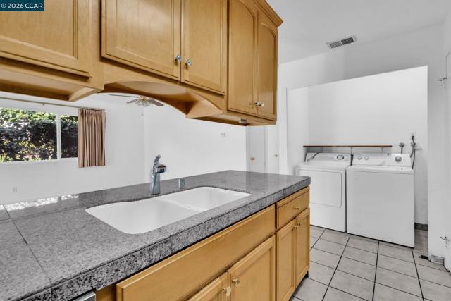 2607 Ithaca Ct., Antioch CA: https://media.crmls.org/mediaz/ca584008-8d0f-4107-8066-33e1783dd372.jpg