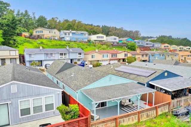 39 Morton Drive, Daly City CA: https://media.crmls.org/mediaz/ca589799-a992-4bfb-b689-b6e1a8f70ce1.jpg