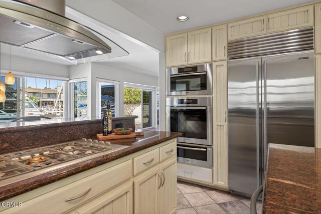 Detail Gallery Image 27 of 76 For 2941 Surfrider Ave, Ventura,  CA 93001 - 5 Beds | 3 Baths