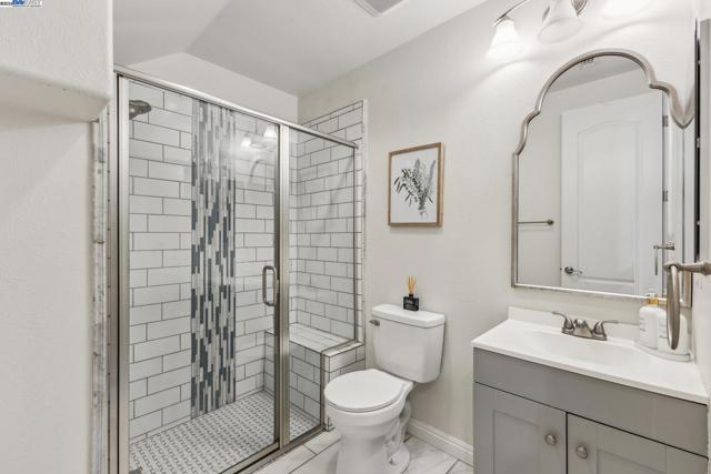 Image 21 of 59 For 4661 Rimini Ct  43