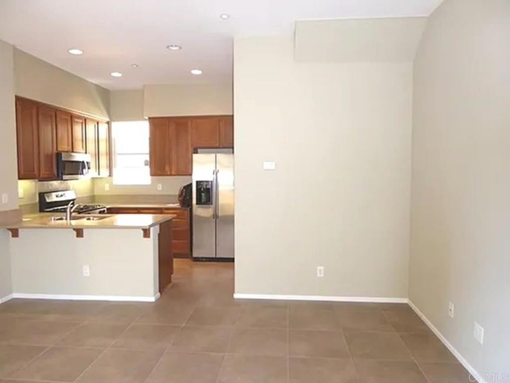 472 Almond Road - photo 5