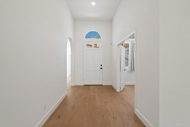Detail Gallery Image 8 of 75 For 2327 Falkirk Row, La Jolla,  CA 92037 - 3 Beds | 3/1 Baths