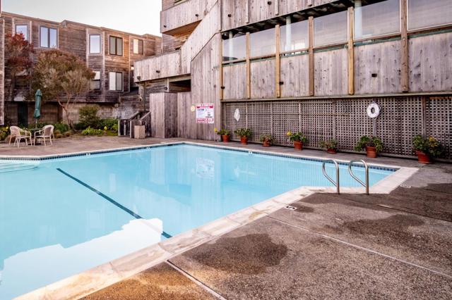 1 Surf Way, Monterey CA: https://media.crmls.org/mediaz/ca5c3cd1-0f7f-44d8-bcf7-a352ec930e35.jpg