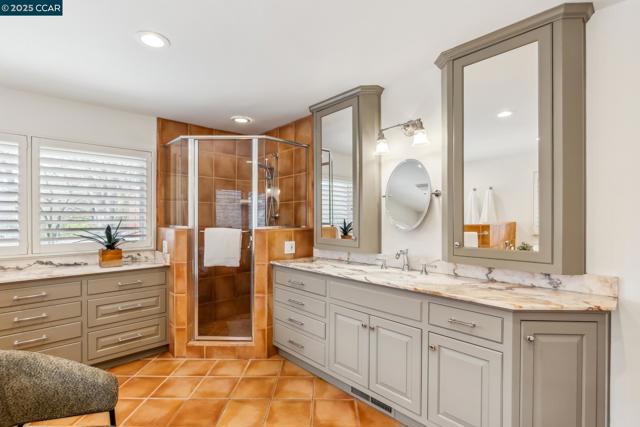 2160 Ridgewood Rd, Alamo CA: https://media.crmls.org/mediaz/ca5c5395-ac66-42a0-b72b-03f5b2f4dcb7.jpg