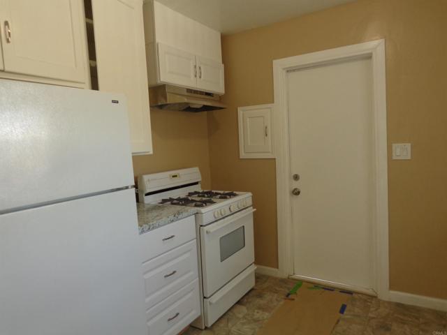 Image 33 of 36 For 404 Palm Avenue
