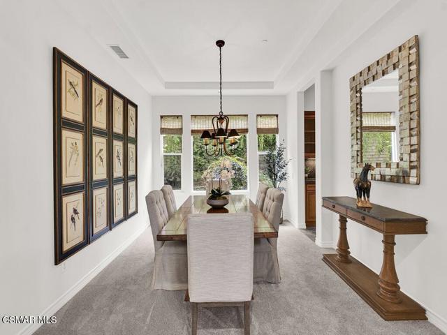 5455 Via Olas, Newbury Park CA: https://media.crmls.org/mediaz/ca5db2c3-9a0d-4ec0-92d4-a740bdc553eb.jpg