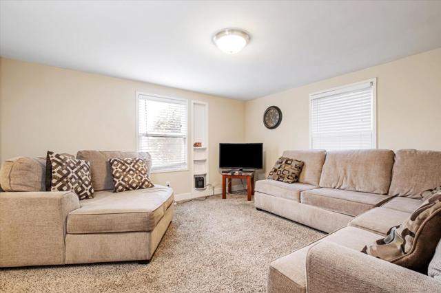 8245 Golf Links Road, Oakland CA: https://media.crmls.org/mediaz/ca5defd0-7deb-4d39-a079-dee76b7e7c15.jpg