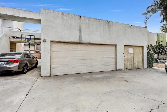 Detail Gallery Image 22 of 26 For 20920 Community St #7,  Canoga Park,  CA 91304 - 2 Beds | 2 Baths