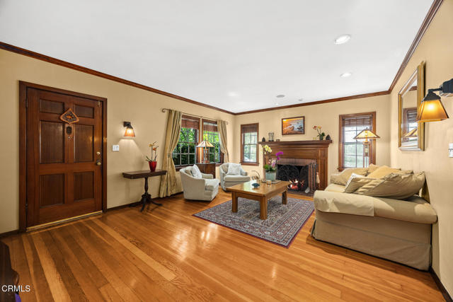 1116 Foothill Street, South Pasadena CA: https://media.crmls.org/mediaz/ca5f8860-cd3f-46d1-8f73-c6aea4ae0783.jpg