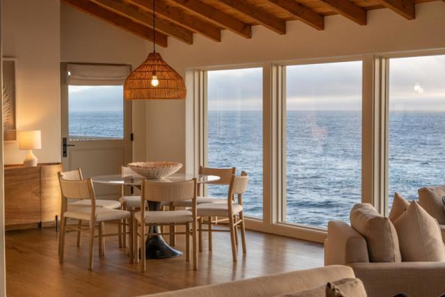 30530 Aurora Del Mar, Carmel CA: https://media.crmls.org/mediaz/ca613dd7-86d1-4aed-ae1f-5384321a8f58.jpg