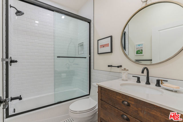 Drew Fenton | 520 S Barrington Avenue Los Angeles CA | MLS: 7436055