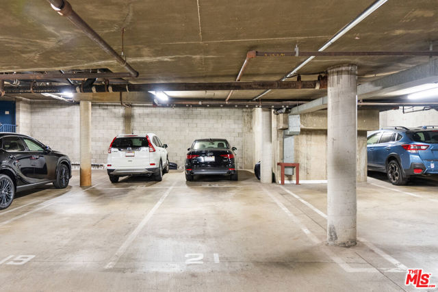 900 Euclid Street, Santa Monica CA: https://media.crmls.org/mediaz/ca629535-9bd7-4750-ba41-ba060e16935f.jpg