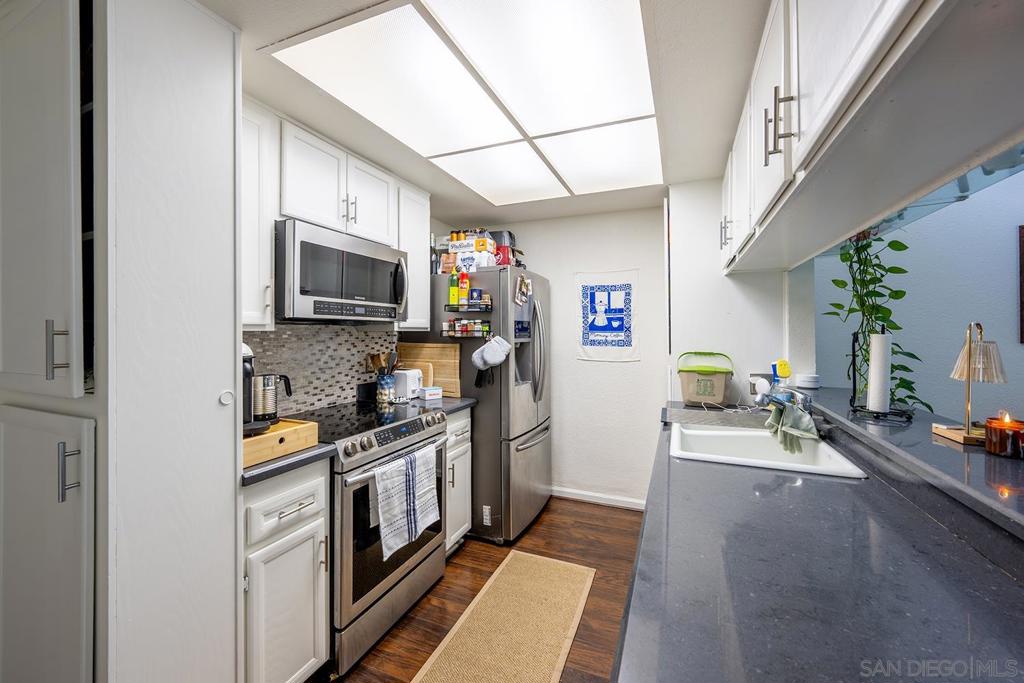 4211 Iowa St - photo 6