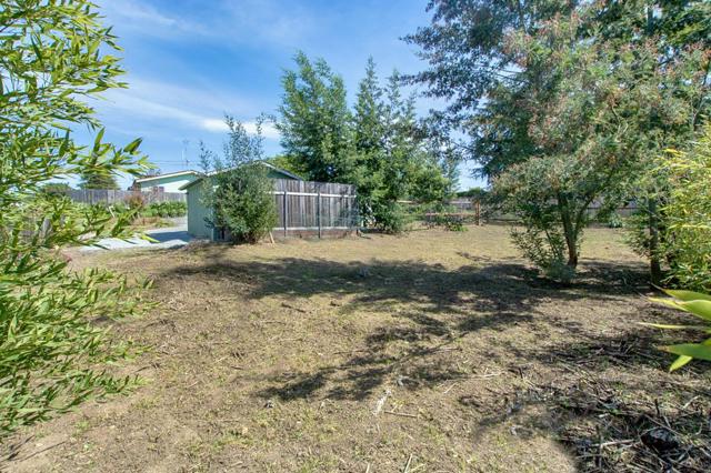 311 Mar Vista Avenue, Aptos CA: https://media.crmls.org/mediaz/ca65aa2f-5409-4f13-b9d0-d5194b3d90b3.jpg
