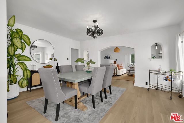 632 N Mariposa Avenue, Los Angeles CA: https://media.crmls.org/mediaz/ca66da1f-26b8-4545-a3f5-f7e483defb70.jpg