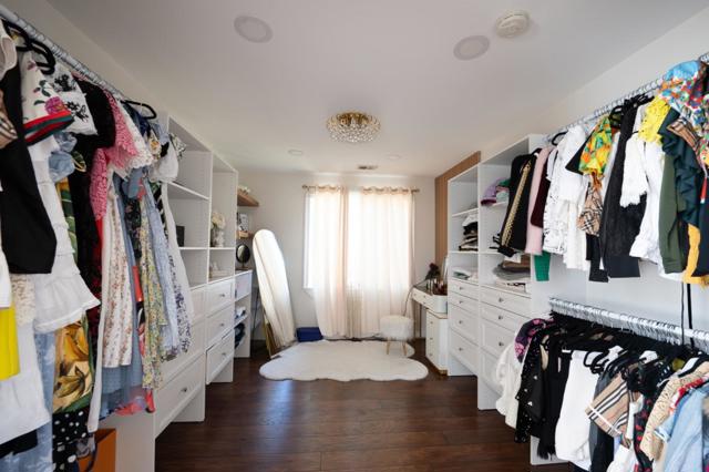 498 Esplanade Lane, San Jose CA: https://media.crmls.org/mediaz/ca693387-778f-4a64-b3d9-46755dcd960e.jpg