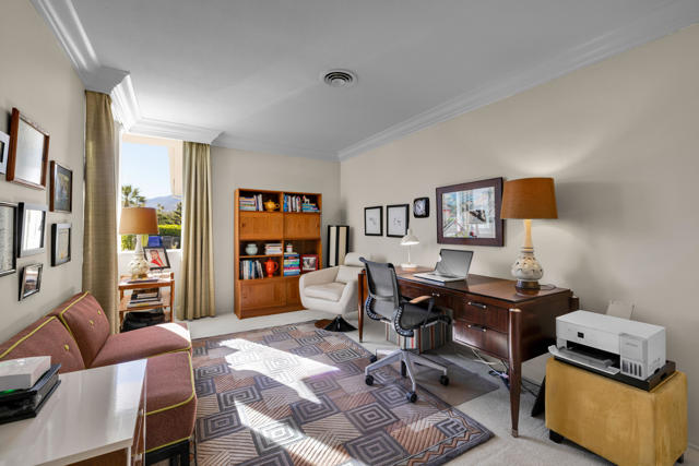 246 E Avenida Granada, Palm Springs, CA 92264