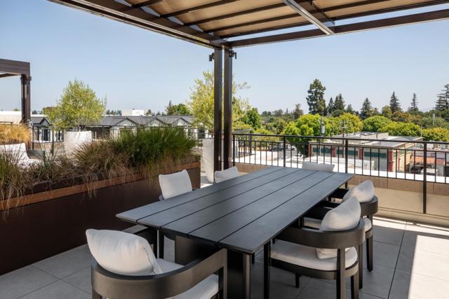 450 First Street, Los Altos CA: https://media.crmls.org/mediaz/ca69b5d1-1520-4c58-9a87-11dcbd12dd5e.jpg