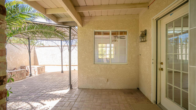 8582 Frontera Avenue, Yucca Valley CA: https://media.crmls.org/mediaz/ca6aa17f-3e3a-4b03-b45a-be3d1557f3dd.jpg