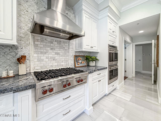 581 Lakeview Canyon Road, Westlake Village CA: https://media.crmls.org/mediaz/ca6c0dd3-092a-4133-8c4c-be0513058402.jpg