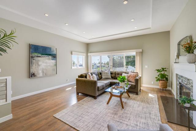 210 Venetian Road, Aptos CA: https://media.crmls.org/mediaz/ca6d1c94-3eab-4401-8905-b5cd1f9f1aa0.jpg