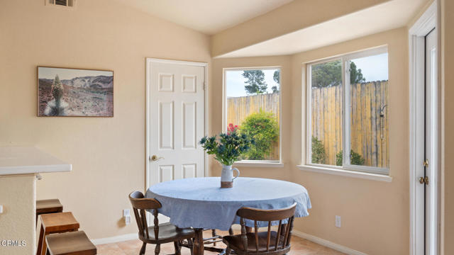 Detail Gallery Image 6 of 18 For 258 Dairyland Rd, Buellton,  CA 93427 - 3 Beds | 2 Baths