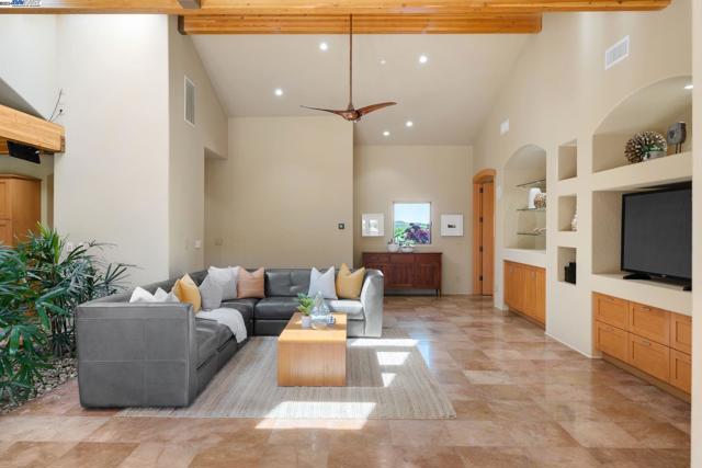 Image 13 of 59 For 7383 Cedar Mountain Rd