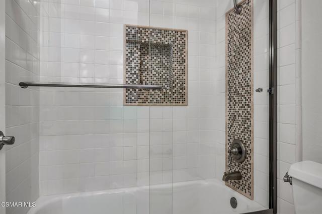 3180 Versaille Court, Thousand Oaks CA: https://media.crmls.org/mediaz/ca6ea945-d3d0-40a6-91b1-cbe07e2380b5.jpg