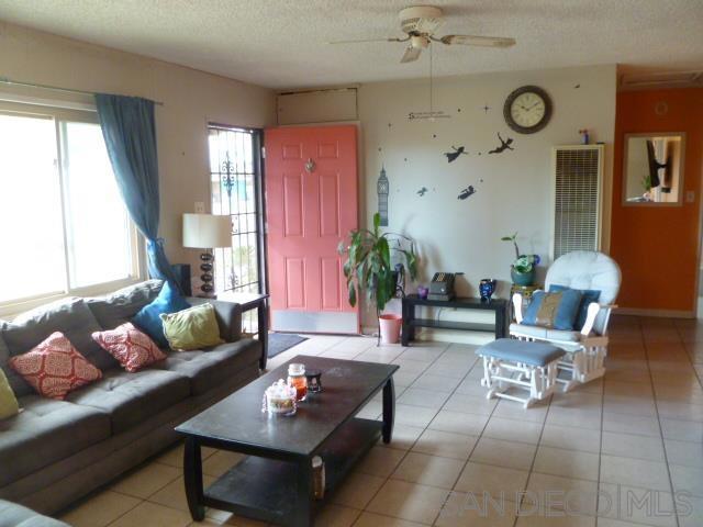 553 Sears Ave, San Diego CA: https://media.crmls.org/mediaz/ca6ebda0-1a75-4b25-89f3-e674ebdaee4a.jpg