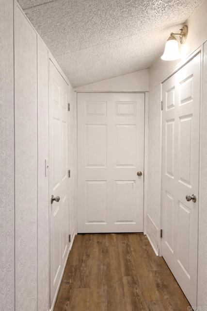 Detail Gallery Image 4 of 7 For 1425 E Madison Ave #29,  El Cajon,  CA 92019 - 1 Beds | 1 Baths