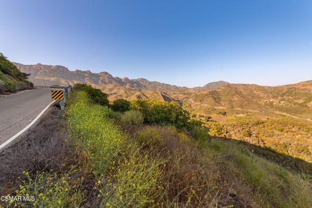 0 Malibu Road, Malibu CA: https://media.crmls.org/mediaz/ca6fb3d4-db6b-4296-b02e-49bb300fd9a7.jpg