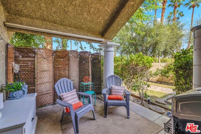 2700 Lawrence Crossley Road #83, Palm Springs, CA 92264