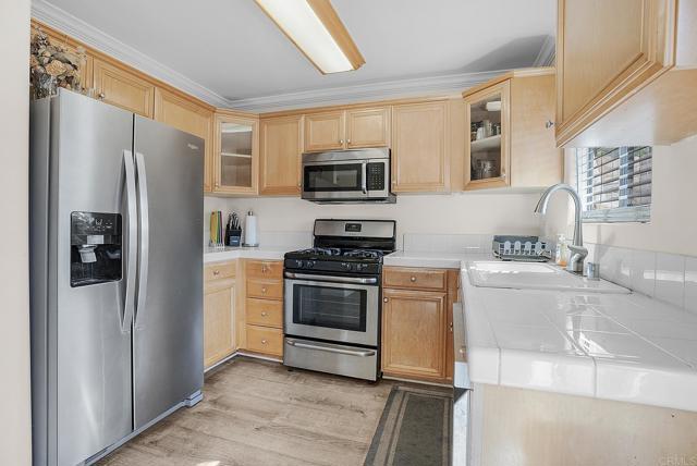 Detail Gallery Image 9 of 27 For 2648 Alpine Blvd a,  Alpine,  CA 91901 - 2 Beds | 1/1 Baths