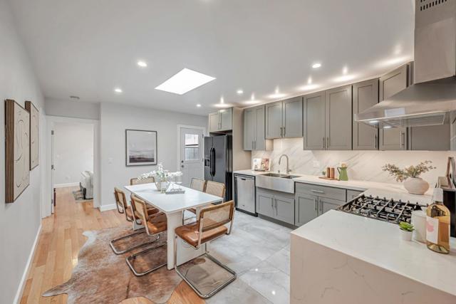 163 Lee Avenue, San Francisco CA: https://media.crmls.org/mediaz/ca70b225-6780-4ebf-b84a-316741eee368.jpg