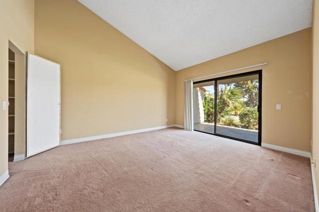 40155 Baltusrol Circle, Palm Desert CA: https://media.crmls.org/mediaz/ca70f1ac-5bd8-4f08-b81b-84e733841846.jpg