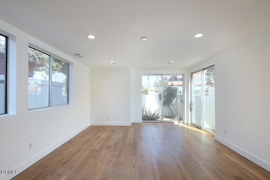 215 N Hollywood WayBurbank img 5