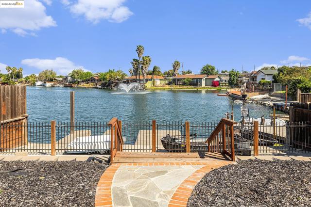 117 S Lake Dr