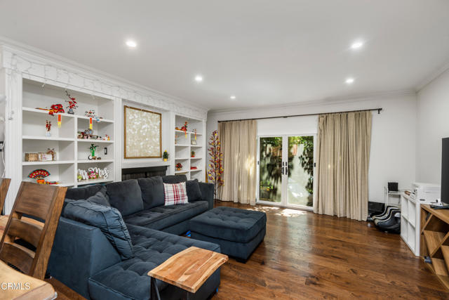 1850 Midvale Avenue, Los Angeles CA: https://media.crmls.org/mediaz/ca72143c-f93b-4cce-a7ac-63744b907f8b.jpg