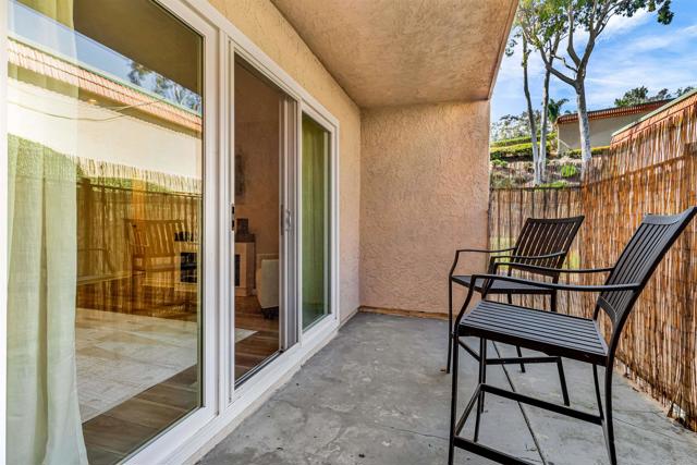 Detail Gallery Image 16 of 26 For 2382 Hosp Way #143,  Carlsbad,  CA 92008 - 2 Beds | 1 Baths
