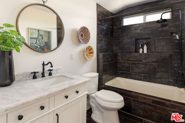 6521 Aldama Street, Los Angeles CA: https://media.crmls.org/mediaz/ca73603f-227c-42b6-a2dd-0ed430ff2625.jpg