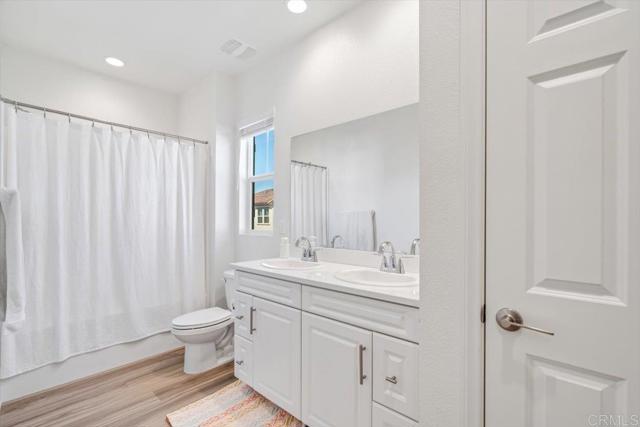 Detail Gallery Image 21 of 49 For 10427 Graphite St, Spring Valley,  CA 91977 - 3 Beds | 2/1 Baths