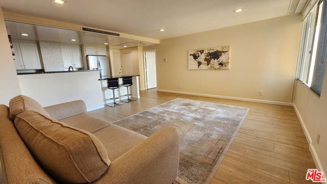 2160 Century Parkway, Los Angeles, California 90067, 1 Bedroom Bedrooms, ,1 BathroomBathrooms,Condominium,For Sale,Century,24394929