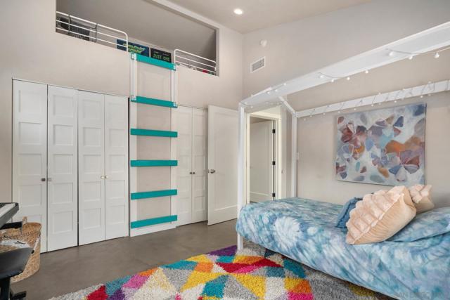 3213 Avenida Hacienda, Escondido CA: https://media.crmls.org/mediaz/ca75400d-36ee-4f58-ae7d-2f6f13560942.jpg