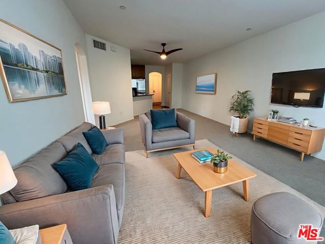 2750 Artesia Boulevard, Redondo Beach CA: https://media.crmls.org/mediaz/ca758865-2b93-4557-9743-be5661921196.jpg